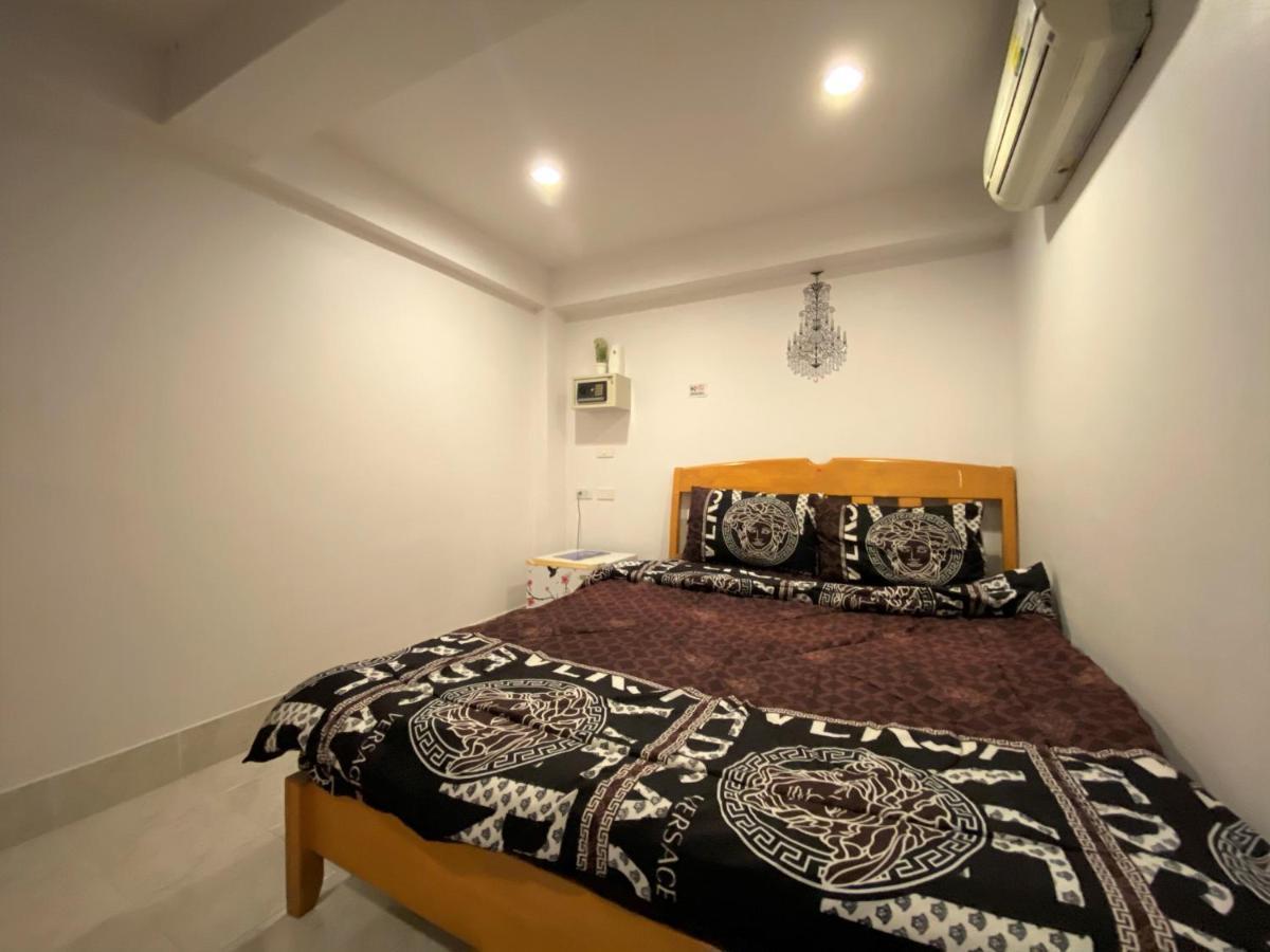 Som Guesthouse Patong Dış mekan fotoğraf