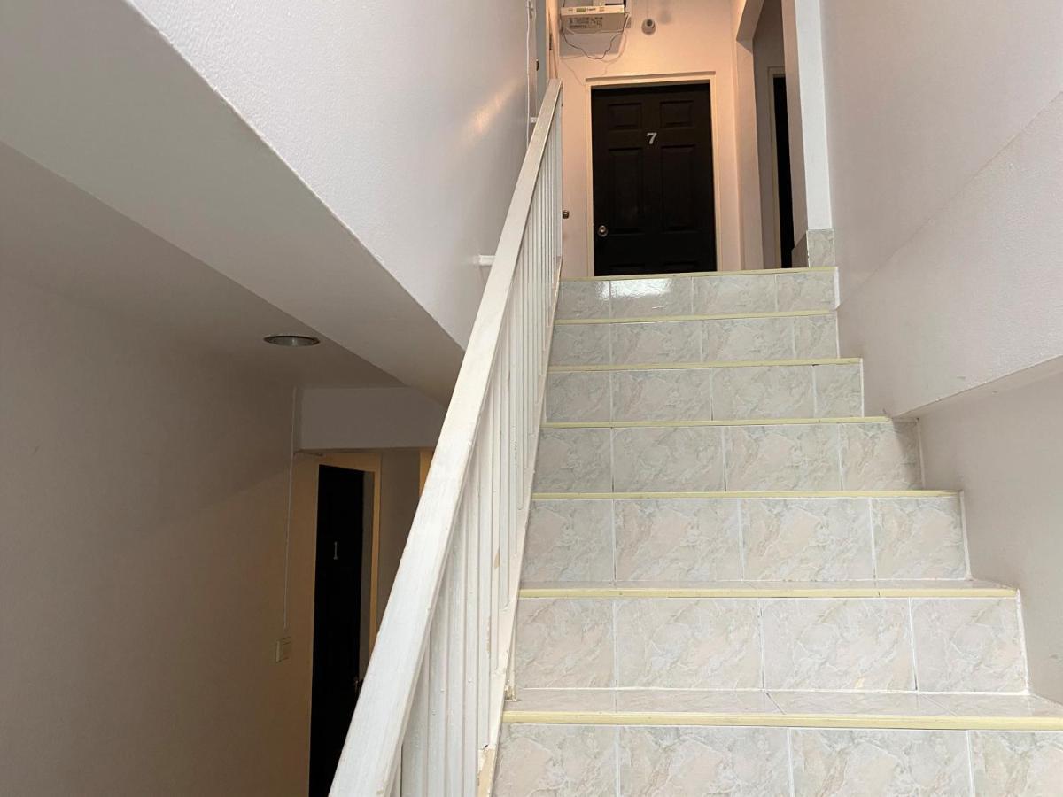 Som Guesthouse Patong Dış mekan fotoğraf