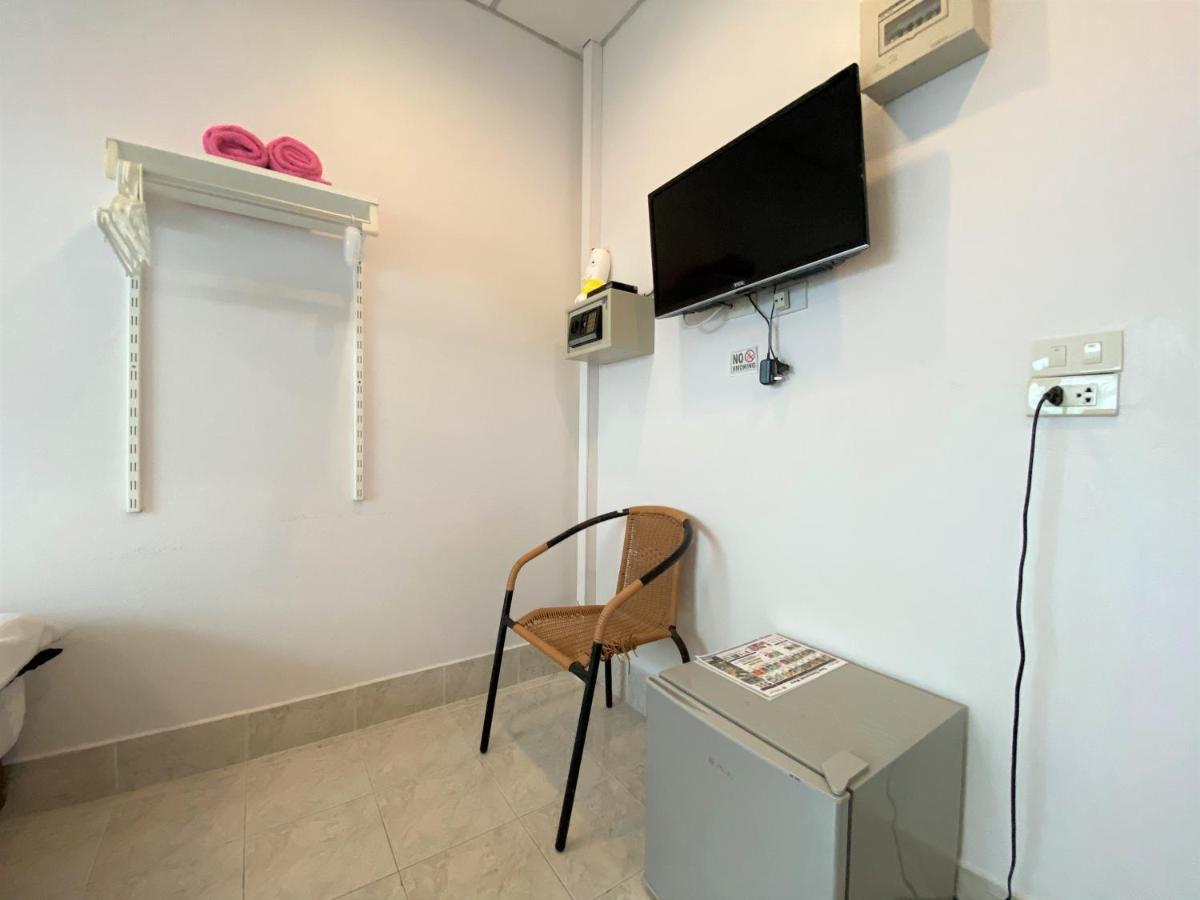 Som Guesthouse Patong Dış mekan fotoğraf